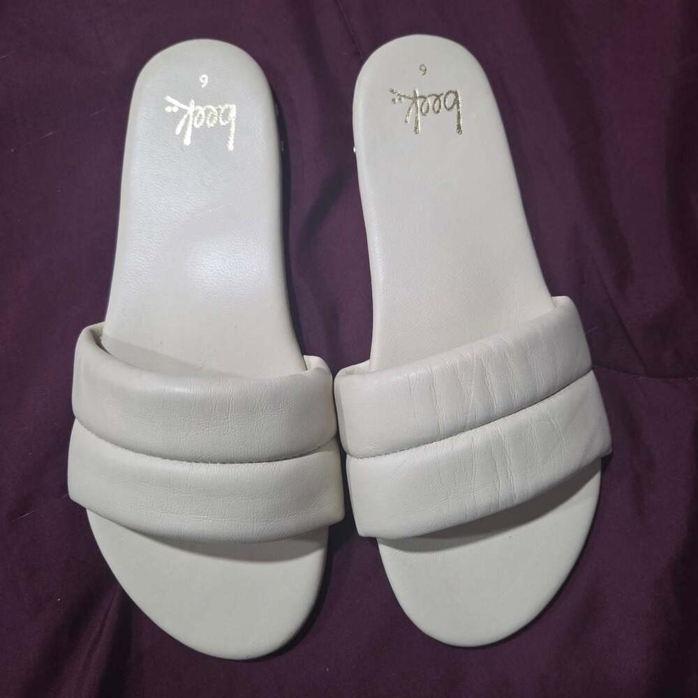 Beek Puffy Slide Sandals Off White Leather Slides